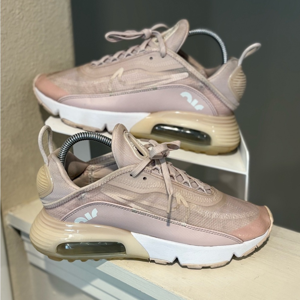 Nike Womens Nike Air Max 2090 Shoe Rose Metallic Silver White Sz 7 #CT1290-600 - Picture 1 of 9